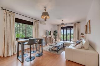 Beachside Villa in Carib Playa - Marbella - 4