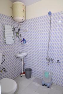 Krishna B&B Near Mall Road Shimla - 8