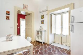 Urban Elegance by Sant'Agata: A Catania Gem - Catania - 2