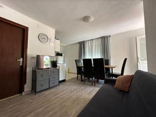 Apartman Leona - Rogoznica - 2