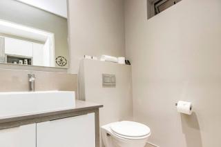 Capital on Bath Apartments - 9