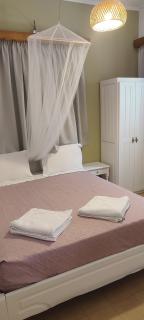 Krinelos Rooms - 8