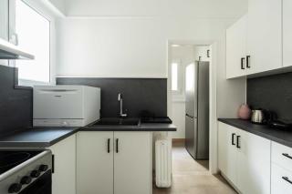 YestayHomes Two Bedroom Apartment Tsakalof - Atene - 1