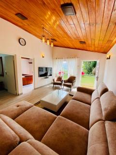Jayawardane’s Bungalow in Mandaramnuwara - Mandaran Newara - 3