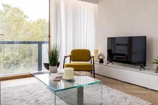 Modern, Luxury 2-Bed Home with Private Balcony - 8
