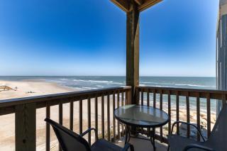 Embrace Oceanfront Elegance: Book Your Stay at Sunrise Oasis - North Topsail Beach - 9