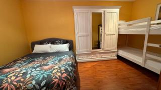 MONACO CENTRAL DUPLEX, 8 Sleeps BnbRickeys - 6