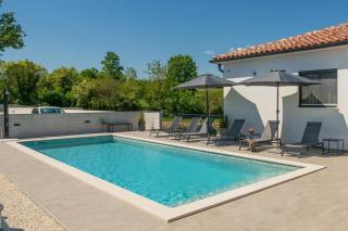Villa "M" - Filipana - 8