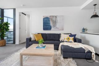 Happy Honeysuckle - WiFi included - Newcastle - 1