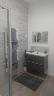 Agréable chambre, salle de bain privative, la plaçotte - Saint-Clar - 3
