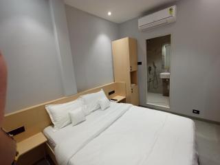 Hotel Golden Suites - Near Nesco - 4