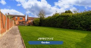 JRR STAYS 3Bed Sleeps 8- Coventry/Antsy M6-J2 CV7 - 9