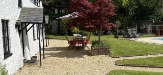 April Cottage - 4