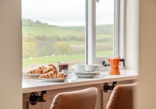 The Coach House - Bridport - - 4