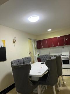 Lux Suites Mango Court Apartments - 6