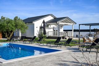 Holiday home Aprilis with pool, jacuzzi and sauna - Galovac - 6