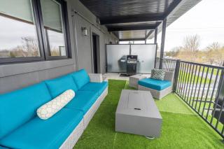 River Oasis, Khlozy Escape the Ordinary - 4