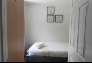 4 Bed House Harborne Near QE & UoB Sleeps 7 - 4