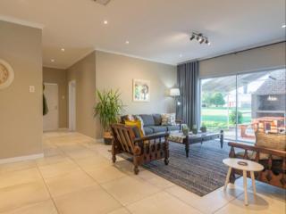 Flying Ostrich Guesthouse & Palmrest Farmstall - 6