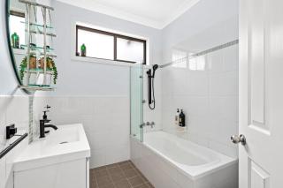 Humble Abode - Charlestown - 8