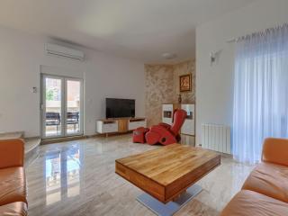 Villa Dzana by Interhome - Mednjan - 1