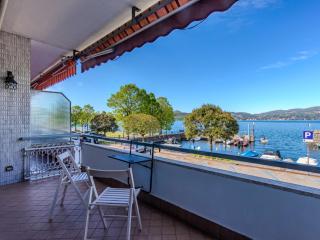 Apartment Attilio lake front view by Interhome - Ispra - 9