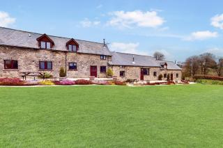 West Hollowcombe Farm Cottages - full site - 0