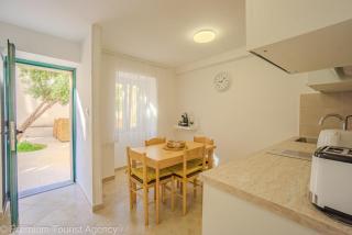 House Plaza near beach - Pag - 6