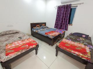 Veer Homestay - Garudeshwar - 3