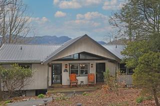 View Grandfather Mountain, Ride Alpine Coaster, Dog Friendly - 0