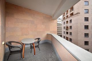 4 bedrooms GRAND & SUNNY apart HH106 - Erevan - 4