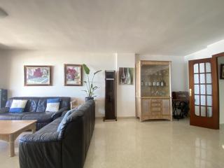 R151 Beachfront Apartment in Calafell - 6