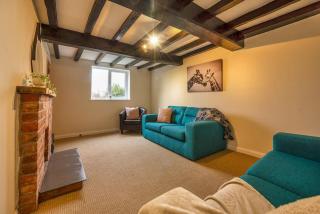 Pass the Keys Charming Cottage Stunning Views - Cheswardine - 8