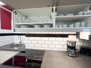 2 Bedroom Apartment near Westbahnhof Metro U3 - 7