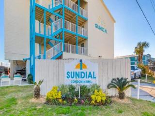 Beautiful 3 Bedroom BEACHFRONT Condo (F3) - Sleeps 10 - Gulf Shores - 0