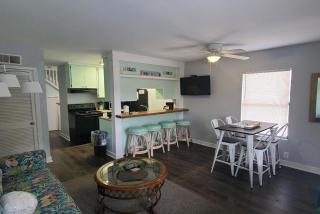 Direct Gulf Views with Deeded Beach Access (#17) - Sleeps 7 - Gulf Shores - 4