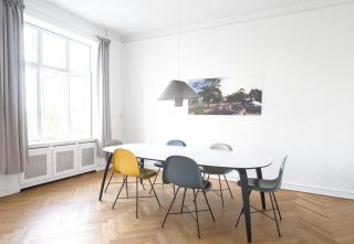 Fantastic 3-bed with french balcony and lake-views - Copenaghen - 8