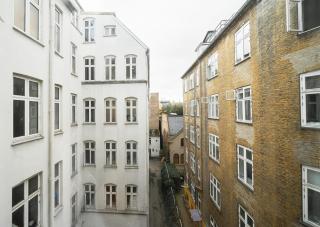 Fantastic 3-bed with french balcony and lake-views - Copenaghen - 3