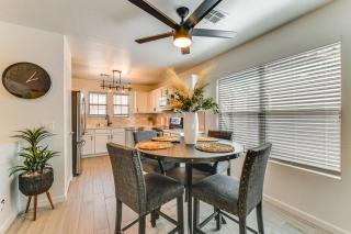 5 Mi to Dtwn Modern Gilbert Getaway with Yard! - Gilbert - 9