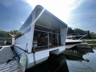 Island Harbour Houseboat - 1