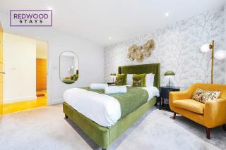 BRAND NEW!! 2 Bedroom 2 Bathroom Town Center Apt in Camberley FREE WiFi By REDWOOD STAYS - 2