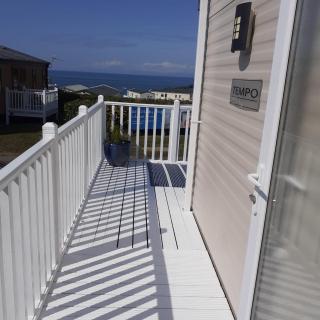 Cozy Chalet Sleeps 4 with Garden - 3