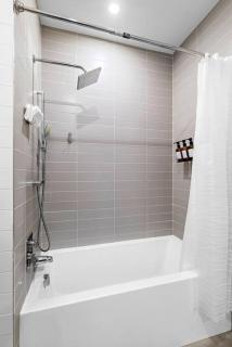 Cozy Stylish retreat - NYC & NWK w free parking - 2