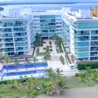 Cartagena primera línea de playa azul frente al mar - 4