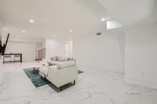 Modern Luxury Estate sleeps 10*5BR/6BA - 7