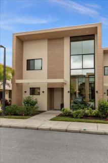 4 Bedrooms 45 Bathrooms Magic Village 3082 Rw - 4