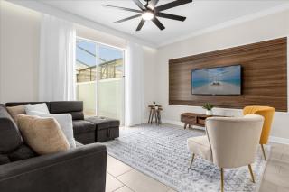 4 Bedrooms- 3 Bathrooms- Storey Lake 2621 Ss - Kissimmee - 7