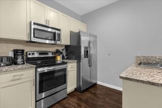 3 Bedrooms- 2 Bathrooms- Lucaya Village 22-102Lv - Kissimmee - 3