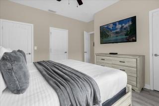 4 Bedroom- 3 Bathroom- Paradise Palms 8963Sp - 2
