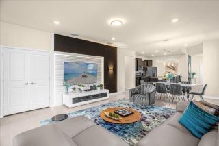 7 Bedrooms- 6 Bathrooms- Windsor Island 4057 La - Davenport - 9